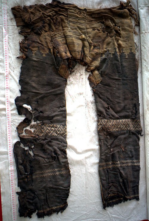 XIIIe et le Xe av. J.-C - Les plus vieux pantalons connus − Mayke Wagner − German Archaeological Institute